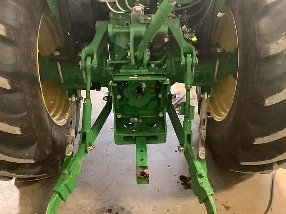 Image of John Deere 5100E equipment image 4