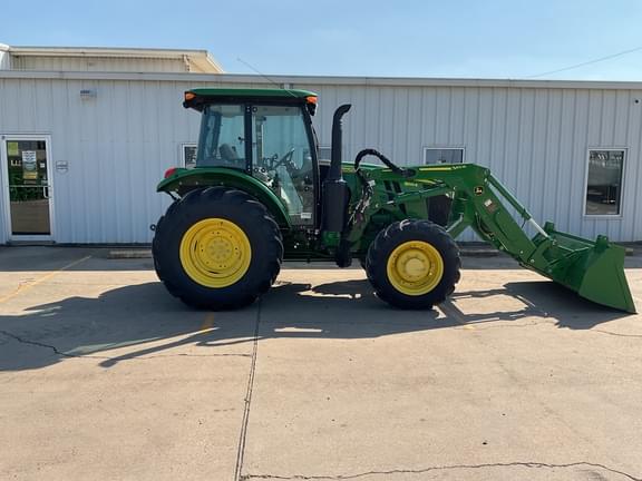 Image of John Deere 5100E equipment image 3