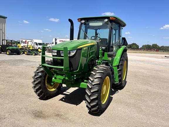 Image of John Deere 5100E equipment image 3