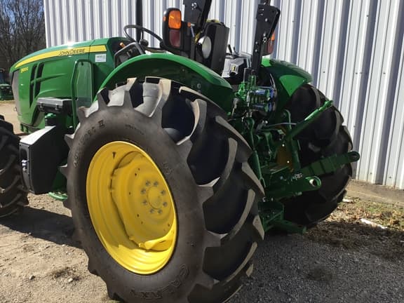 Image of John Deere 5100E equipment image 2
