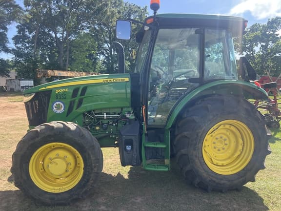 Image of John Deere 5100E equipment image 1