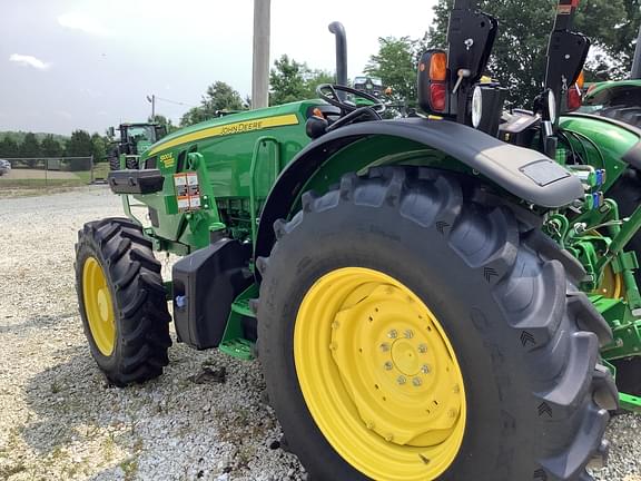 Image of John Deere 5100E equipment image 1