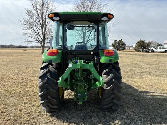 Image of John Deere 5100E equipment image 4