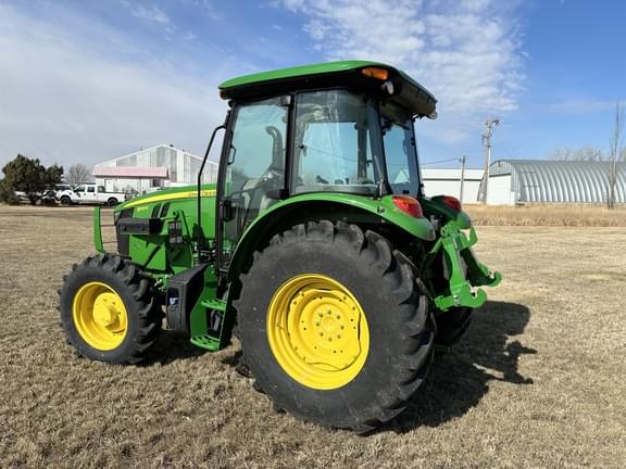 Image of John Deere 5100E equipment image 3