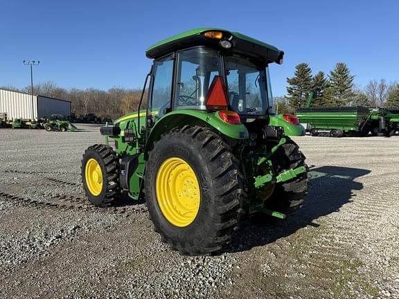 Image of John Deere 5100E equipment image 3