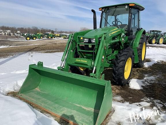 Image of John Deere 5100E equipment image 1