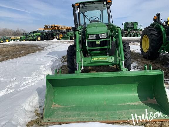 Image of John Deere 5100E equipment image 2