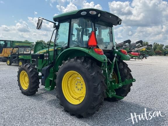 Image of John Deere 5105M equipment image 2