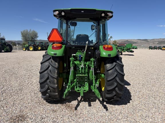 Image of John Deere 5105M equipment image 3