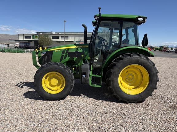 Image of John Deere 5105M equipment image 1