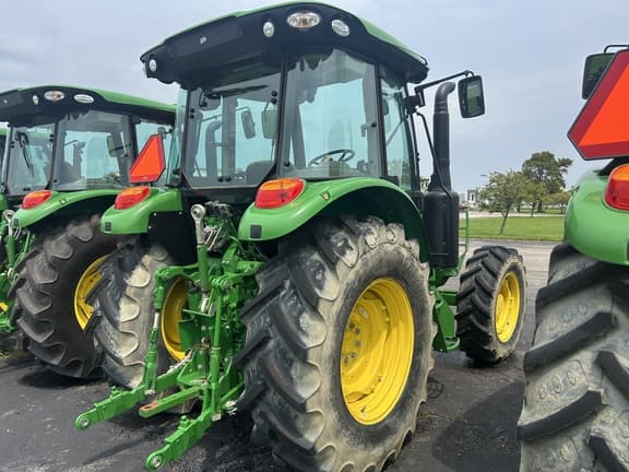 Image of John Deere 5105M equipment image 1