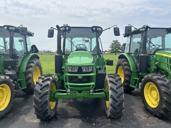 Image of John Deere 5105M equipment image 2