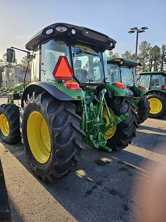 Image of John Deere 5105M equipment image 3