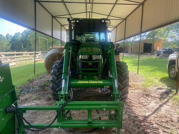 Image of John Deere 5105M equipment image 2