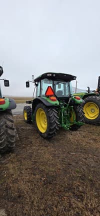 Image of John Deere 5105M equipment image 3