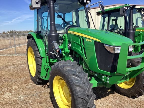 Main image John Deere 5105M