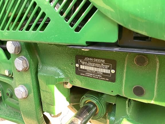 Image of John Deere 5105M equipment image 4