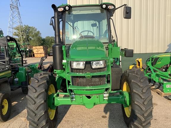 Image of John Deere 5105M equipment image 2