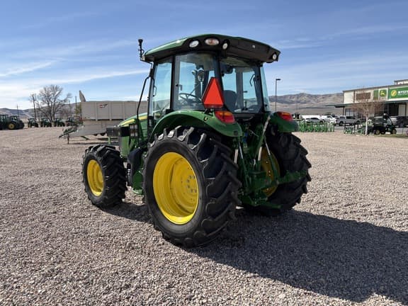 Image of John Deere 5105M equipment image 2