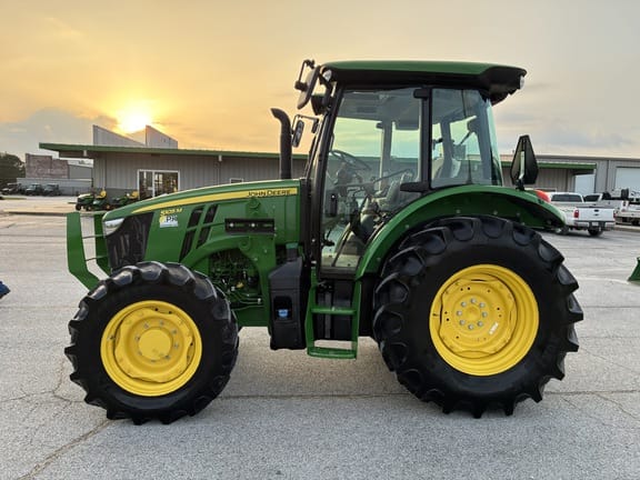 2024 John Deere 5105M Equipment Image0
