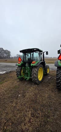 Image of John Deere 5105M equipment image 4