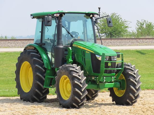 Image of John Deere 5105M equipment image 1