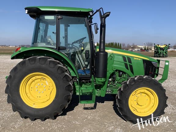 Image of John Deere 5105M equipment image 2