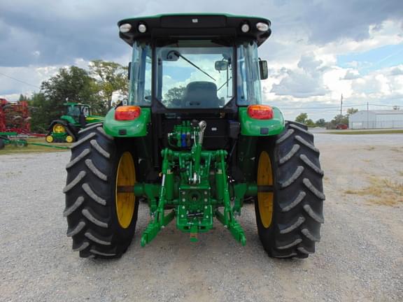 Image of John Deere 5105M equipment image 3
