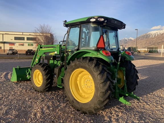 Image of John Deere 5105M equipment image 2