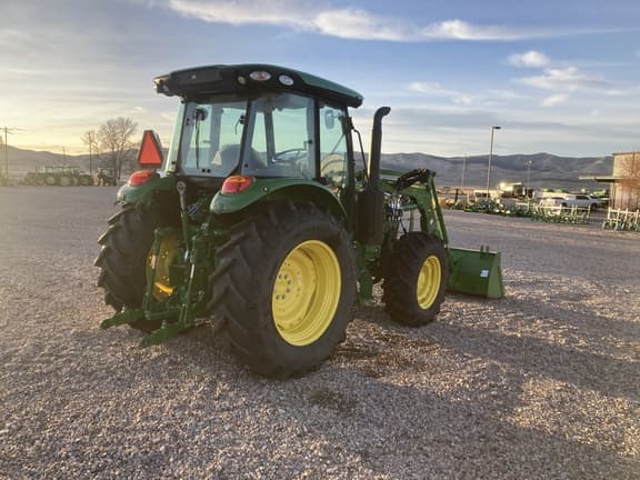 Image of John Deere 5105M equipment image 4