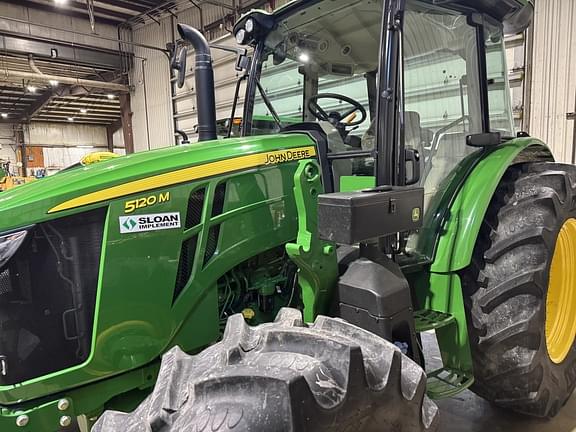 Image of John Deere 5120M equipment image 2