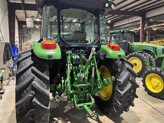 Image of John Deere 5120M equipment image 1
