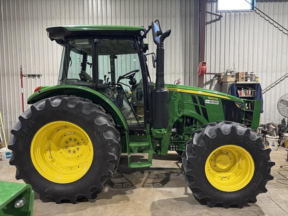 Image of John Deere 5120M Primary image
