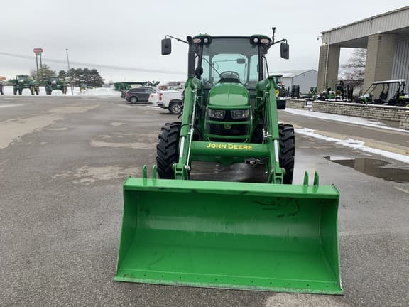 Image of John Deere 5120M equipment image 2