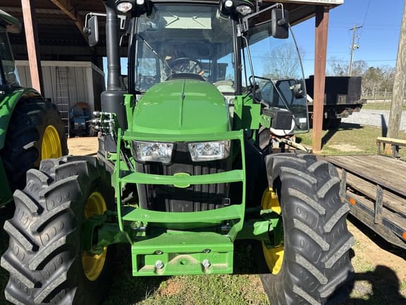 Image of John Deere 5120M equipment image 1