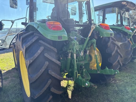 Image of John Deere 5120M equipment image 3