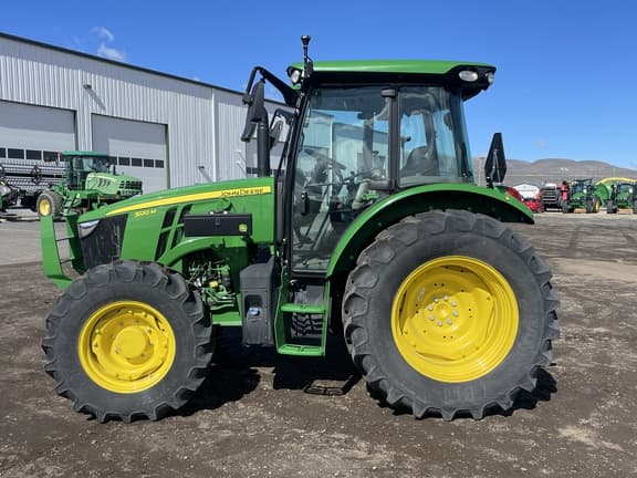 Image of John Deere 5120M equipment image 1