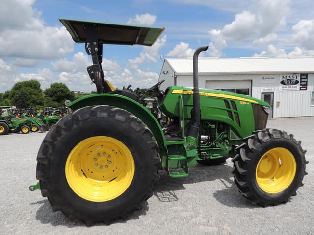 Image of John Deere 5120M equipment image 3