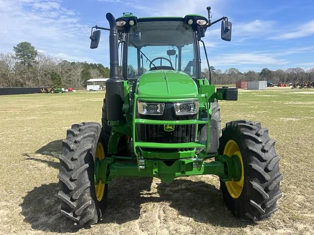 Image of John Deere 5120M equipment image 4