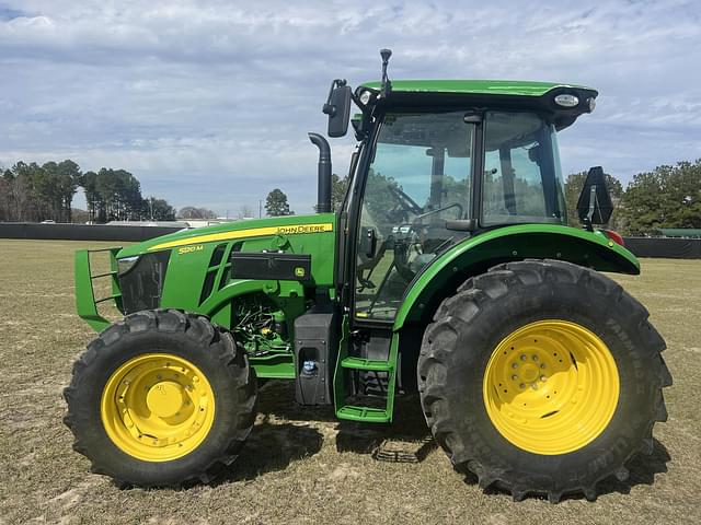 Image of John Deere 5120M equipment image 1