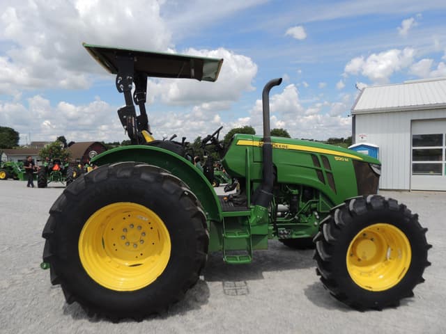 Image of John Deere 5120M equipment image 3