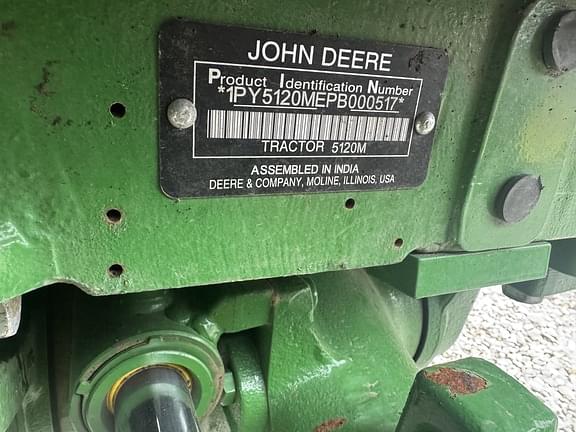 Image of John Deere 5120M equipment image 1