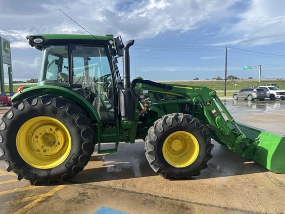 Image of John Deere 5120M equipment image 2