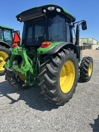 Image of John Deere 5120M equipment image 3