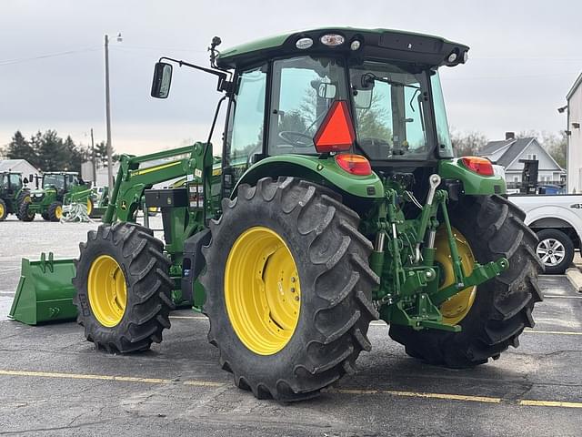 Image of John Deere 5120M equipment image 3