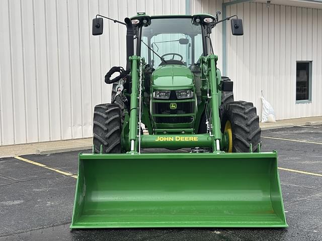 Image of John Deere 5120M equipment image 1