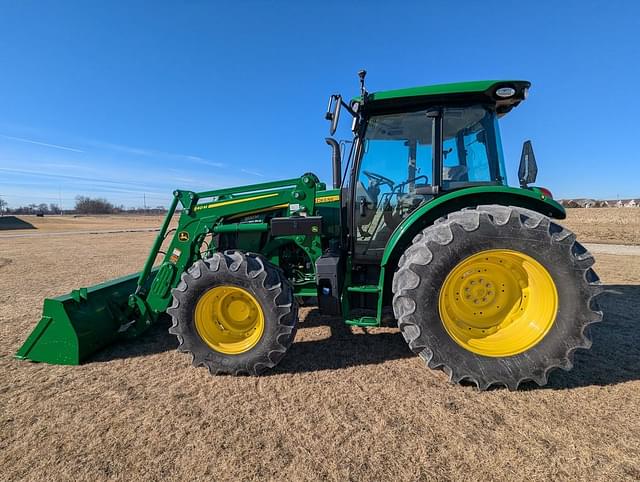 Image of John Deere 5120M equipment image 1