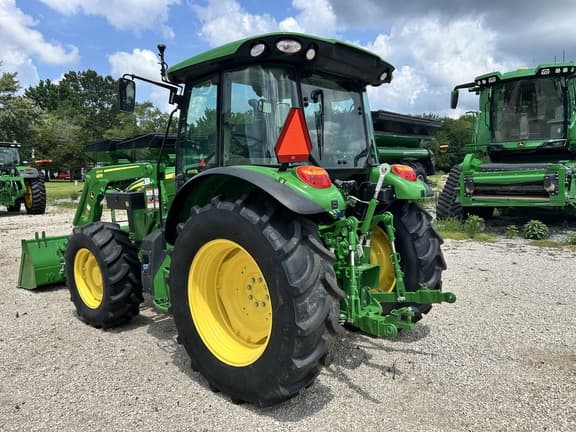 Image of John Deere 5120M equipment image 4