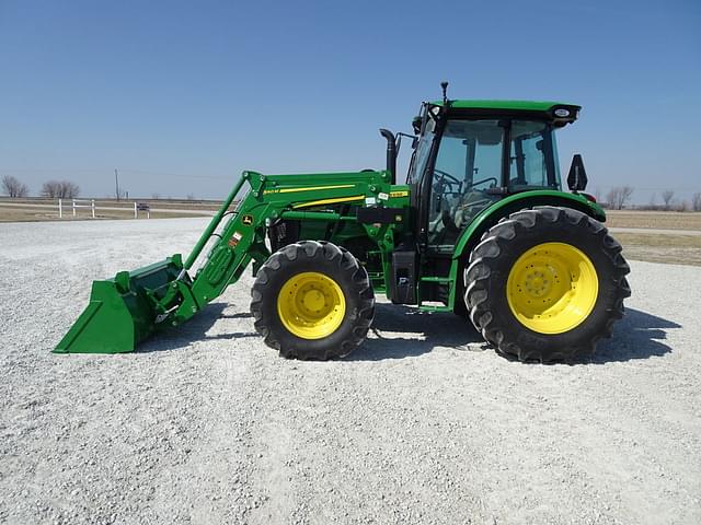 Image of John Deere 5120M equipment image 1