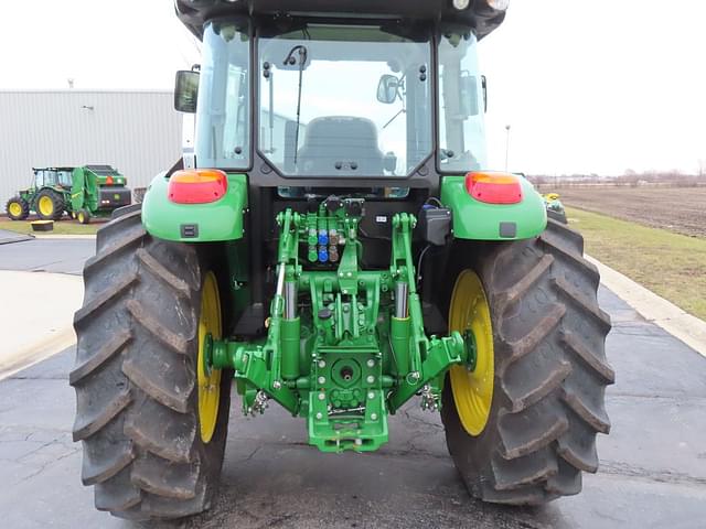 Image of John Deere 5120M equipment image 2